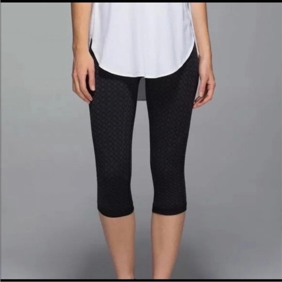 Lululemon In the Flow II crop yoga pants Women's Size 2 - Picture 1 of 5